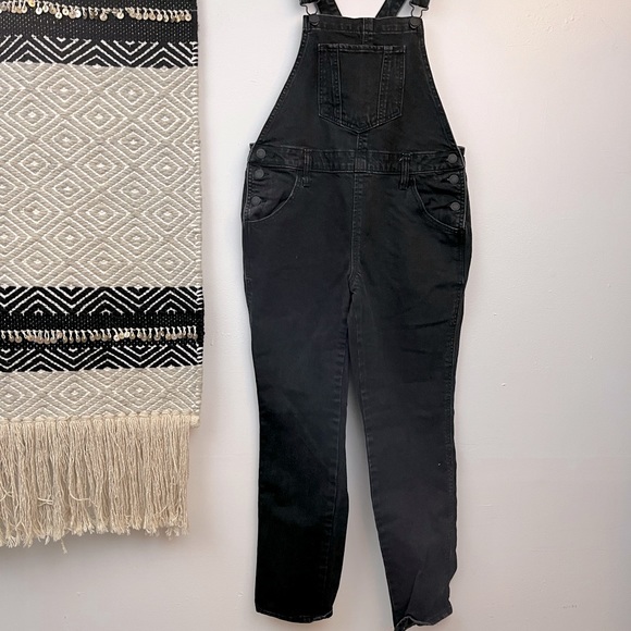 Old Navy Denim - Old navy washed black denim overalls